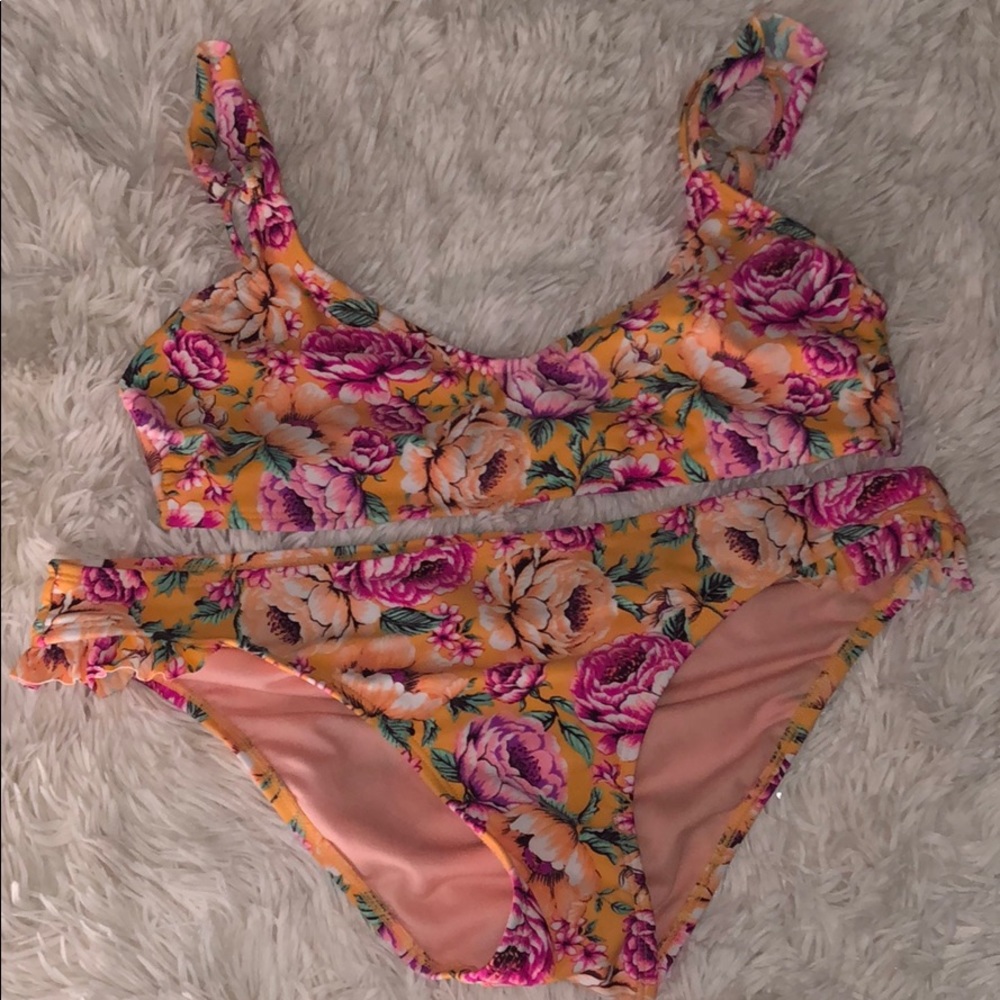 Target floral bikini set!